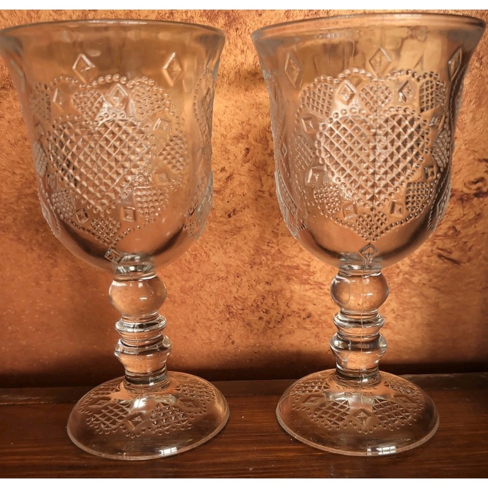 Vintage 1978 Avon Fostoria Hearts and Diamond Clear Glass Goblets Set of 2